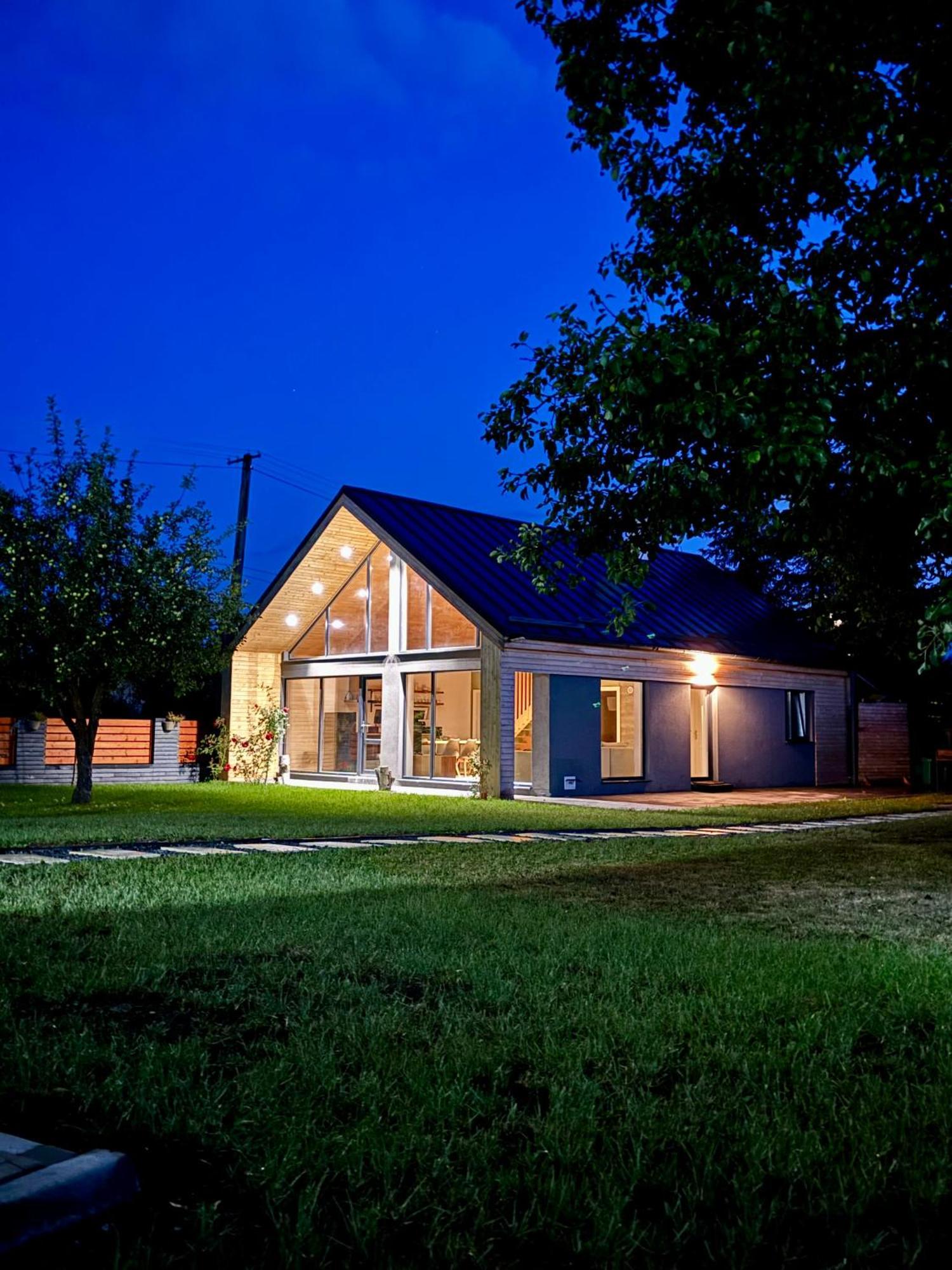 Вилла Casa Tinca 2 Извору Мурешулуй Экстерьер фото
